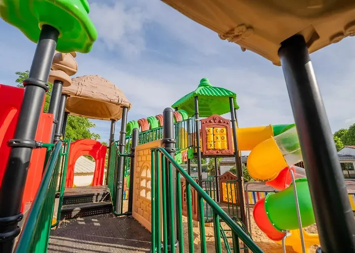 - Parc Aquatique - Ccbbgfi Кемпинг *