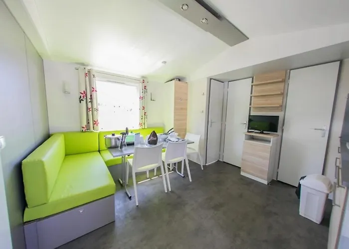 - Parc Aquatique - Ccbbgfi Кемпинг *